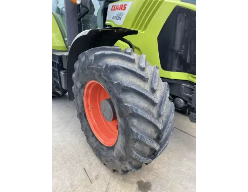 Tracteur Claas Arion 640 Cmatic