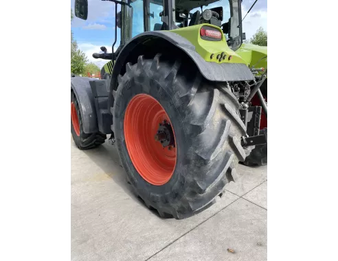 Tracteur Claas Arion 640 Cmatic