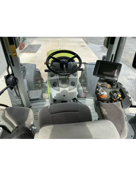 Tracteur Claas Arion 640 Cmatic