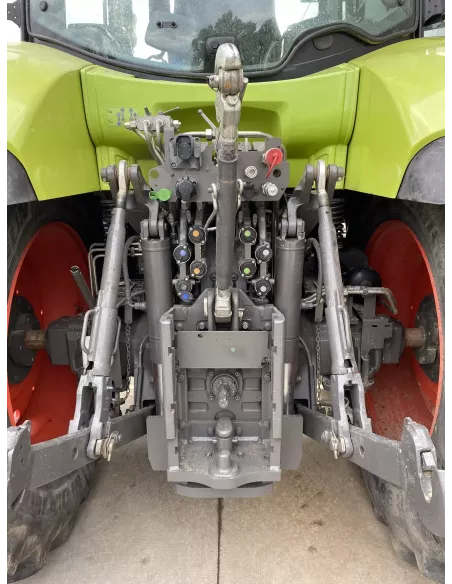 Tracteur Claas Arion 640 Cmatic