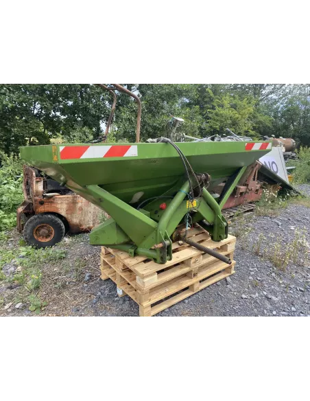 distributeur a engrais Amazone ZAU 1001 à Lille (Nord) - Matériel en stock 