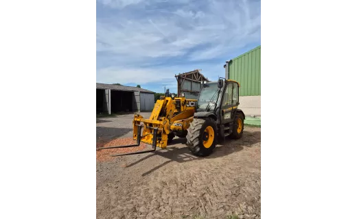 Chargeur télescopique JCB 532-60 AGRI à Lille (Nord) - Matériel en stock JCB