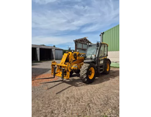 Chargeur télescopique JCB 532-60 AGRI à Lille (Nord) - Matériel en stock JCB