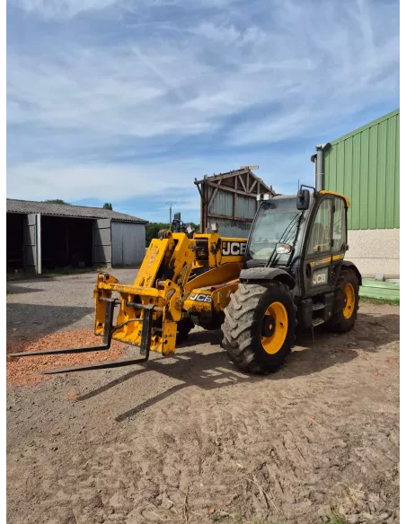 Chargeur télescopique JCB 532-60 AGRI à Lille (Nord) - Matériel en stock JCB