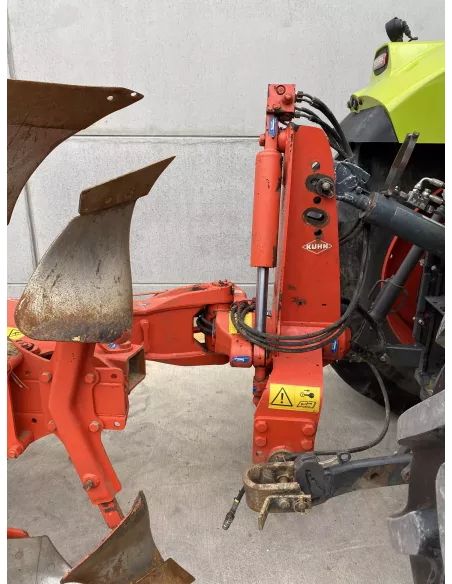 Charrue Kuhn Varimaster 122