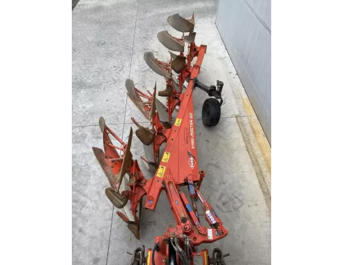 Charrue Kuhn Varimaster 122