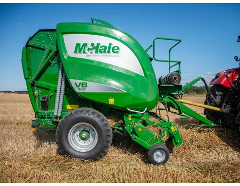 Presses à balles rondes V6740