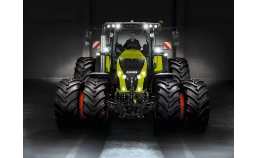Tracteur Axion 800
