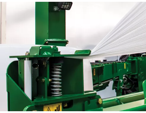 Enrubanneuse à Balles Cubiques Trainée 998