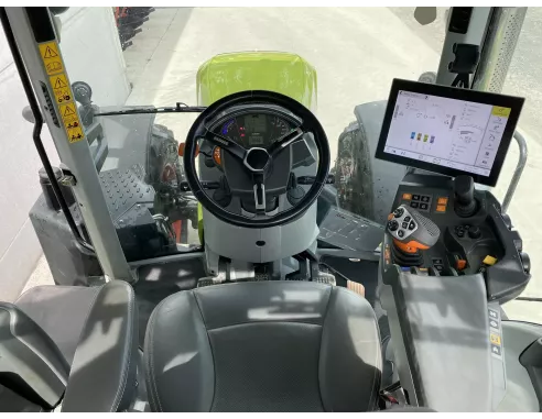 Tracteur Claas Arion 660 Cmatic