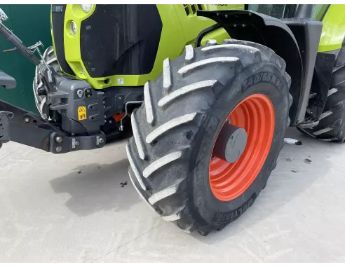Tracteur Claas Arion 660 Cmatic