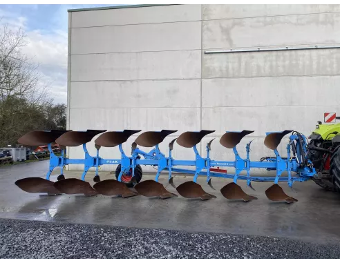 Charrue Lemken Tansanit 8