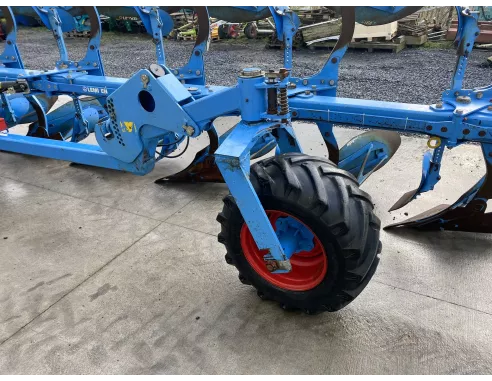 Charrue Lemken Tansanit 8