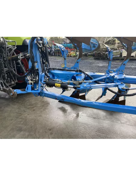 Charrue lemken Tansanit 8