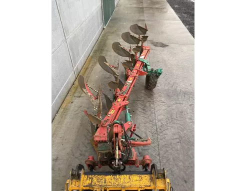 Charrue Kverneland LS 100-200 - 5 corps