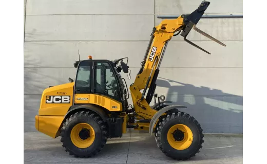 Chargeuse télescopique JCB TM 320 S 2