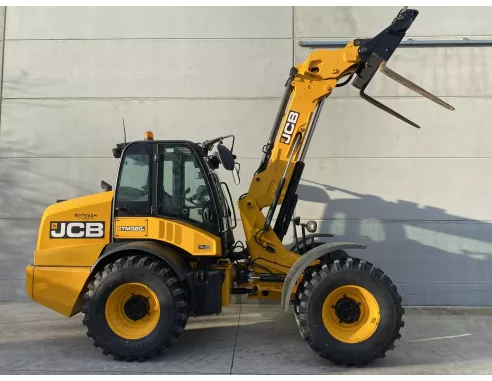 Chargeuse télescopique JCB TM 320 S