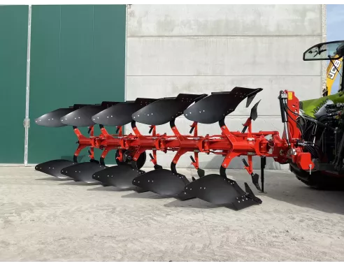 Charrue Rover 50 à Lille (Nord) - Travail du sol Grégoire Besson