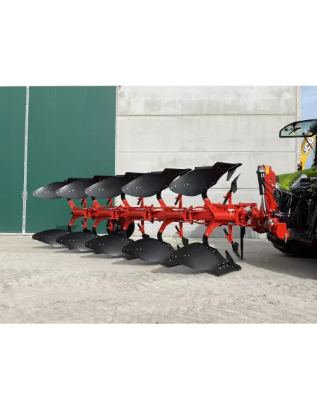 Charrue Rover 50 à Lille (Nord) - Travail du sol Grégoire Besson