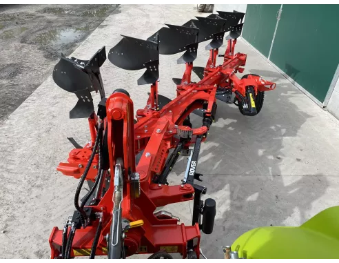 Charrue Rover 50 à Lille (Nord) - Travail du sol Grégoire Besson