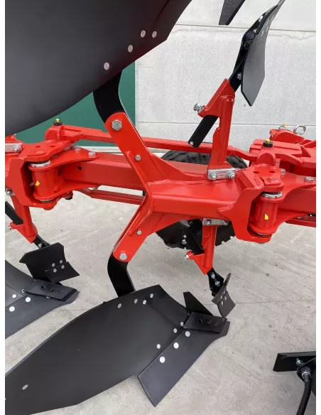 Charrue Rover 50 à Lille (Nord) - Travail du sol Grégoire Besson