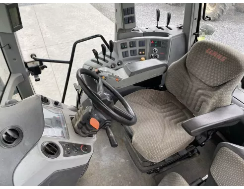 Tracteur Claas Arion 630 cis