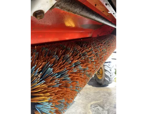 Balayeuse Rabaud 2100