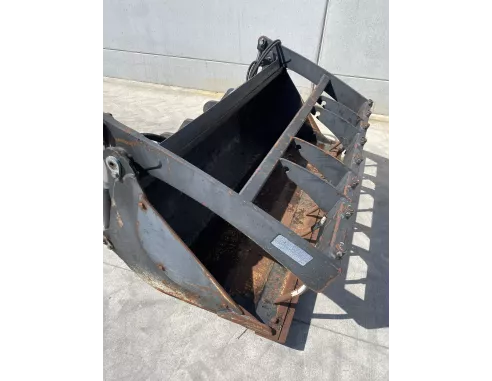 Godet multiservices 1.80 m