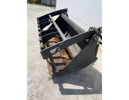Godet multiservices 1.80 m